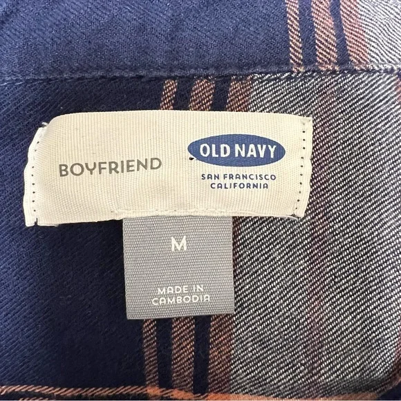 Old Navy Boyfriend Flanel Button Down Women’s Plaid Shirt Size Medium - Picture 4 of 4